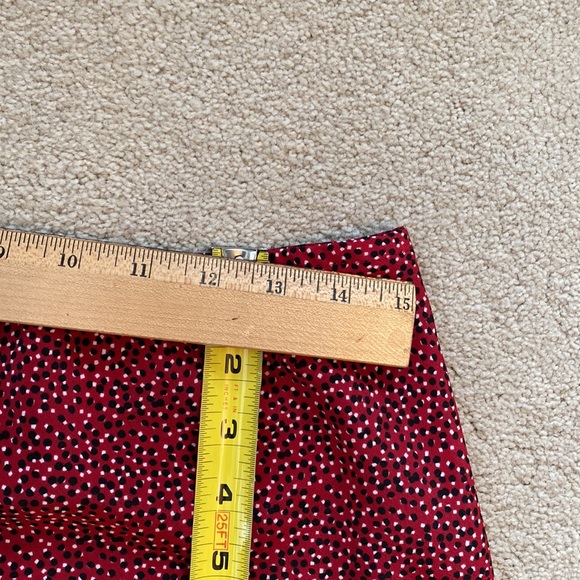 VintageBlue size 13 hi-lo red with white and black polka dots polyester skirt - Picture 11 of 13